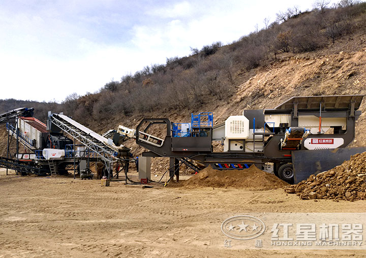 輪胎式車載流動(dòng)石子、粉碎機(jī)